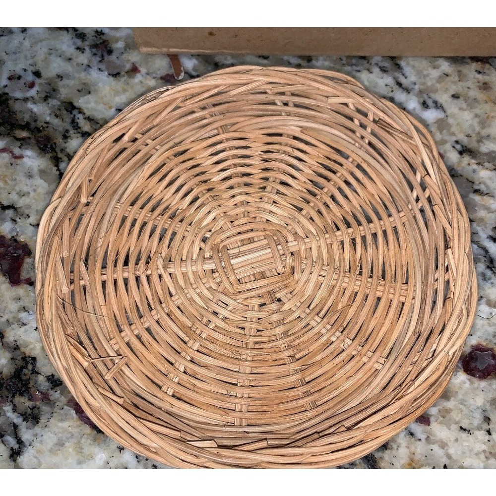 Onion Soup Stoneware Bowls Set Of 4 Rattan Trivets Vintage - Picture 4 of 9
